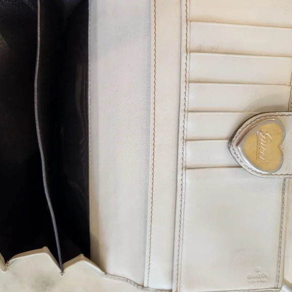 Gucci Guccisima Heart Snap Fold Wallet - Picture 9 of 16